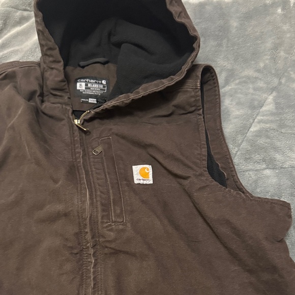 Carhartt Dark Brown Hooded Vest - Picture 3 of 3